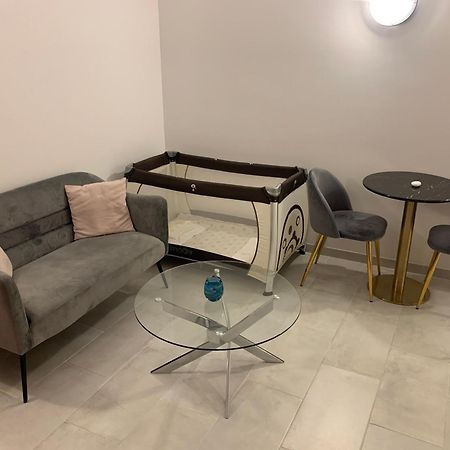 דירות Lovely Studio Saint Jean Cachan, 20 Minutes From Luxembourg Gardens On Rer B And 350 M From Bagneux Rer B מראה חיצוני תמונה