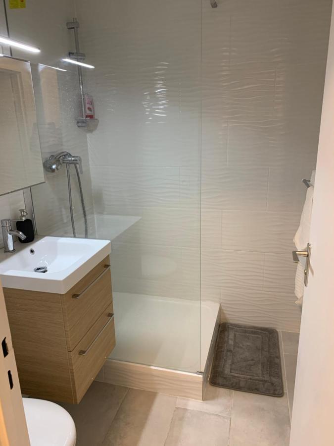 דירות Lovely Studio Saint Jean Cachan, 20 Minutes From Luxembourg Gardens On Rer B And 350 M From Bagneux Rer B מראה חיצוני תמונה