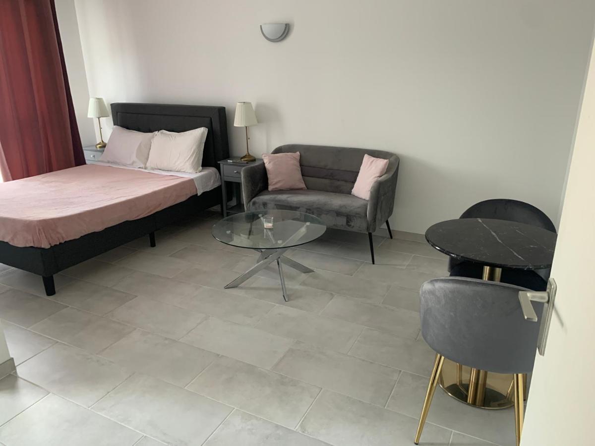 דירות Lovely Studio Saint Jean Cachan, 20 Minutes From Luxembourg Gardens On Rer B And 350 M From Bagneux Rer B מראה חיצוני תמונה